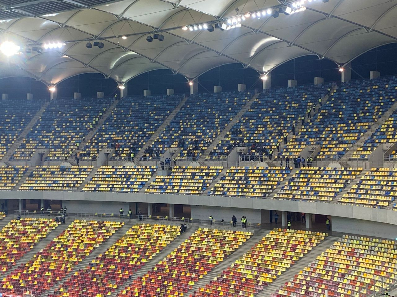 Au &icirc;ncălcat boicotul. Cum a arătat sectorul fanilor rapidiști la meciul cu Dinamo