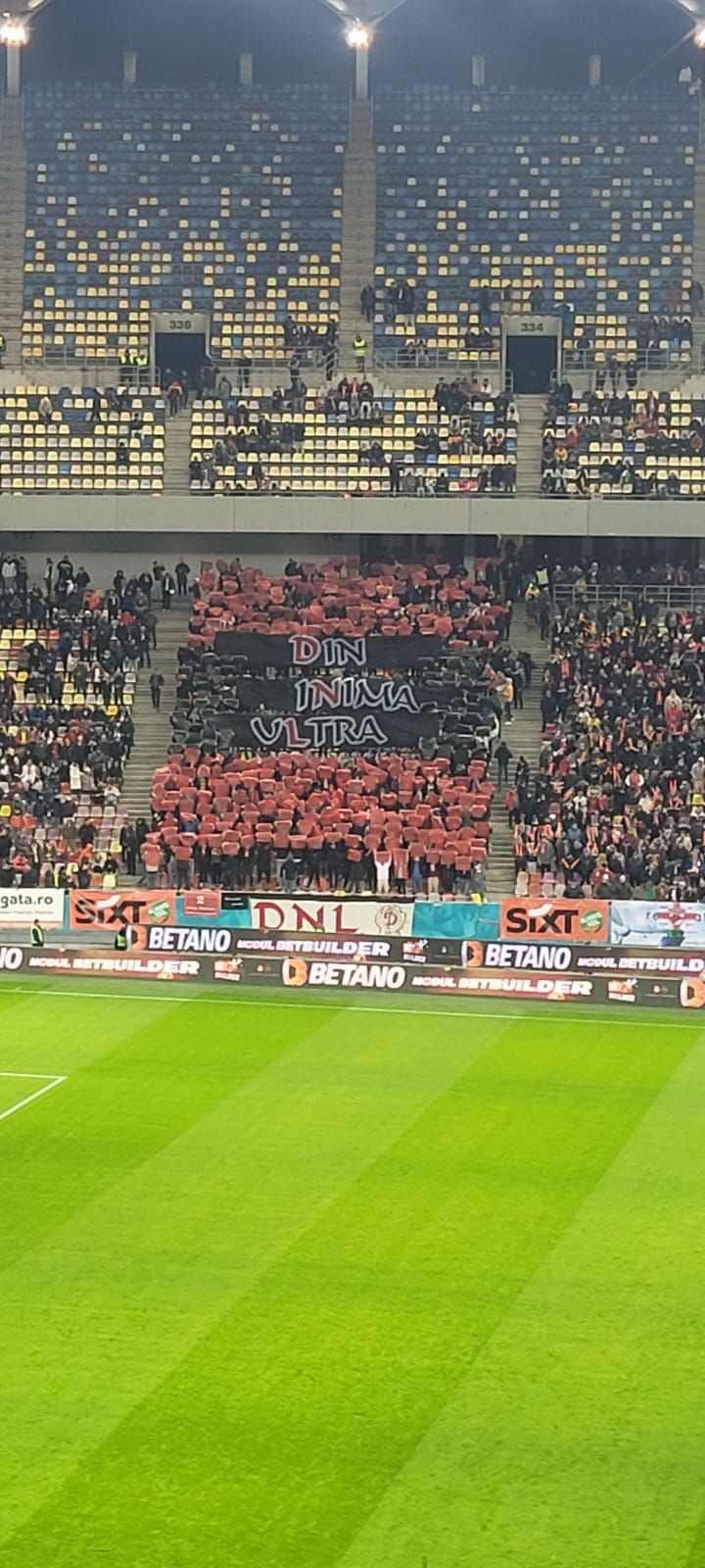 Fanii lui Dinamo, ironii îndreptate spre rapidiști: 