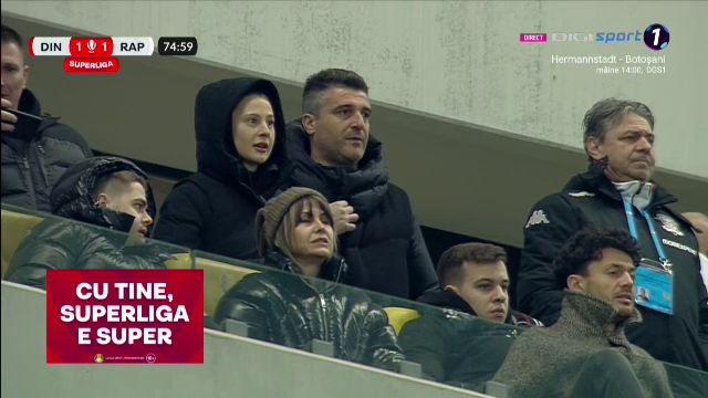 Rapidiștii au cerut lovitură de la 11 metri în minutul 74 al meciului cu Dinamo! Reacția lui Daniel Niculae spune tot_12