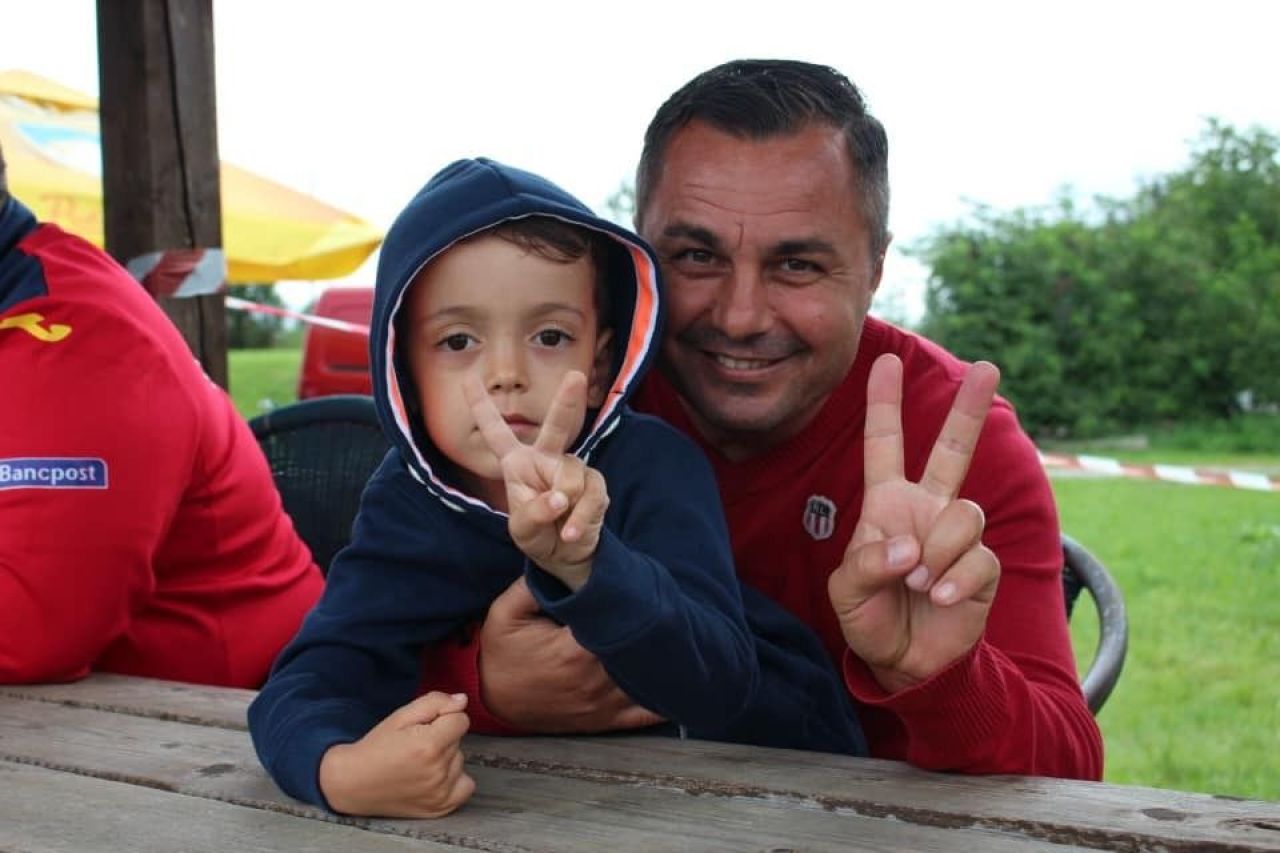 „Veți auzi în câțiva ani de Alex Petre! E stângaci de picior și are tot ce-i trebuie ca să ajungă un fotbalist mare” _18