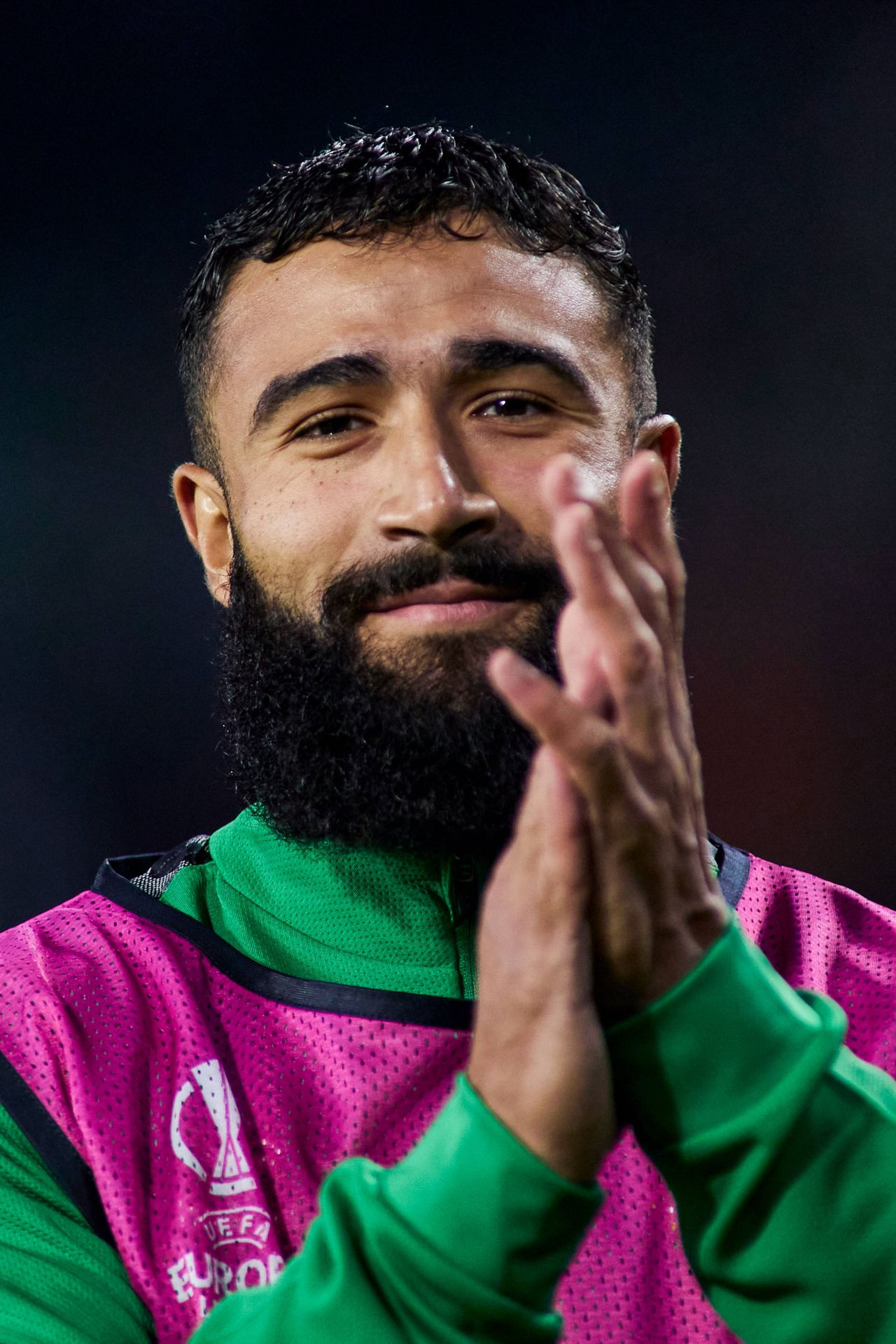 Noi cumparam cu 50 de mii de lei, ei cumpara cu 20 de milioane de euro! Dan Petrescu a luat FOC la finalul meciului cu Sevilla si apasa butonul de PANICA: Nu e posibil asa ceva!