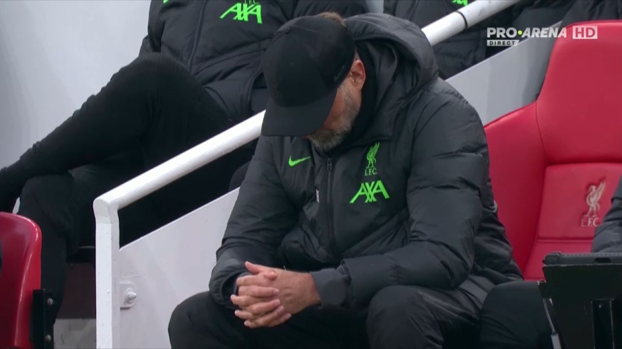 Momente emoționante pe Anfield! Jurgen Klopp, în lacrimi, după ce întreg stadionul i-a cântat