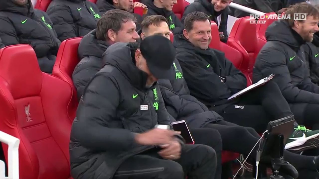 Momente emoționante pe Anfield! Jurgen Klopp, în lacrimi, după ce întreg stadionul i-a cântat