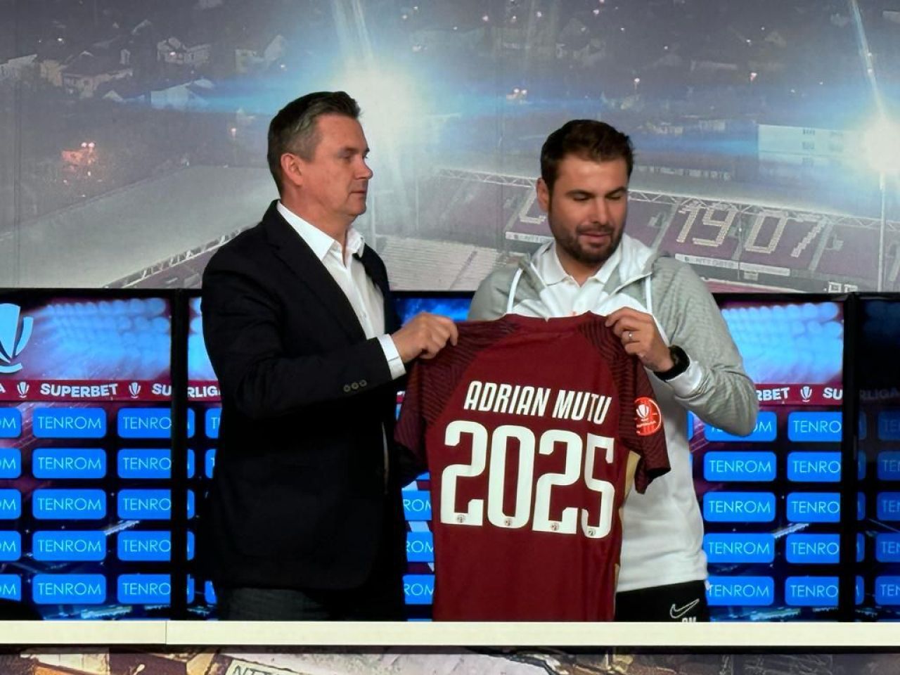Primul transfer al lui Adi Mutu la CFR. E vorba de un mijlocaș de națională _3