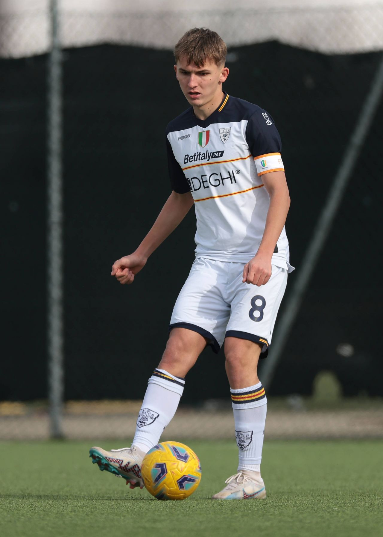 Primul transfer al lui Adi Mutu la CFR. E vorba de un mijlocaș de națională _5