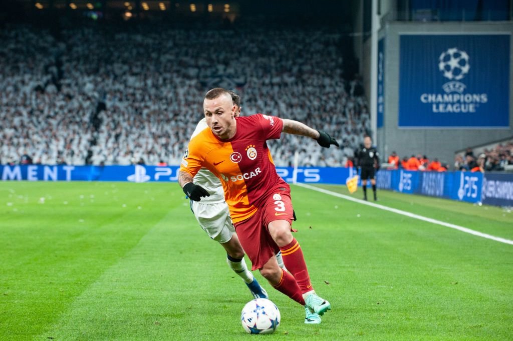 AS Roma i-a adus lui De Rossi primul jucător. Un spaniol trecut pe la Manchester City semnează astăzi_11