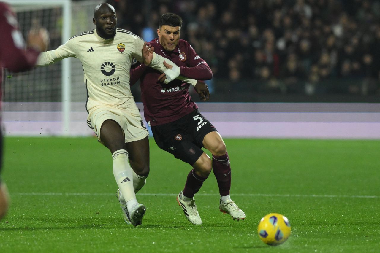 Fotbalistul român care pleacă azi din Serie A după o ultimă ”prestație fără greșeală”!_1