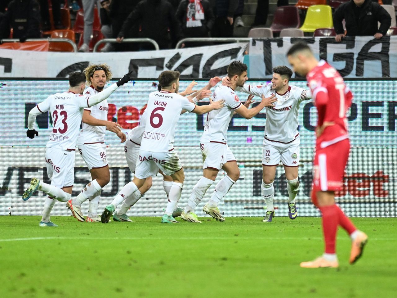 GOOOOL FABULOS marcat de Poli Iasi! Breeveld l-a invins pe Pigliacelli cu o executie de generic! Cum a inscris fostul jucator al celor de la FCSB_1