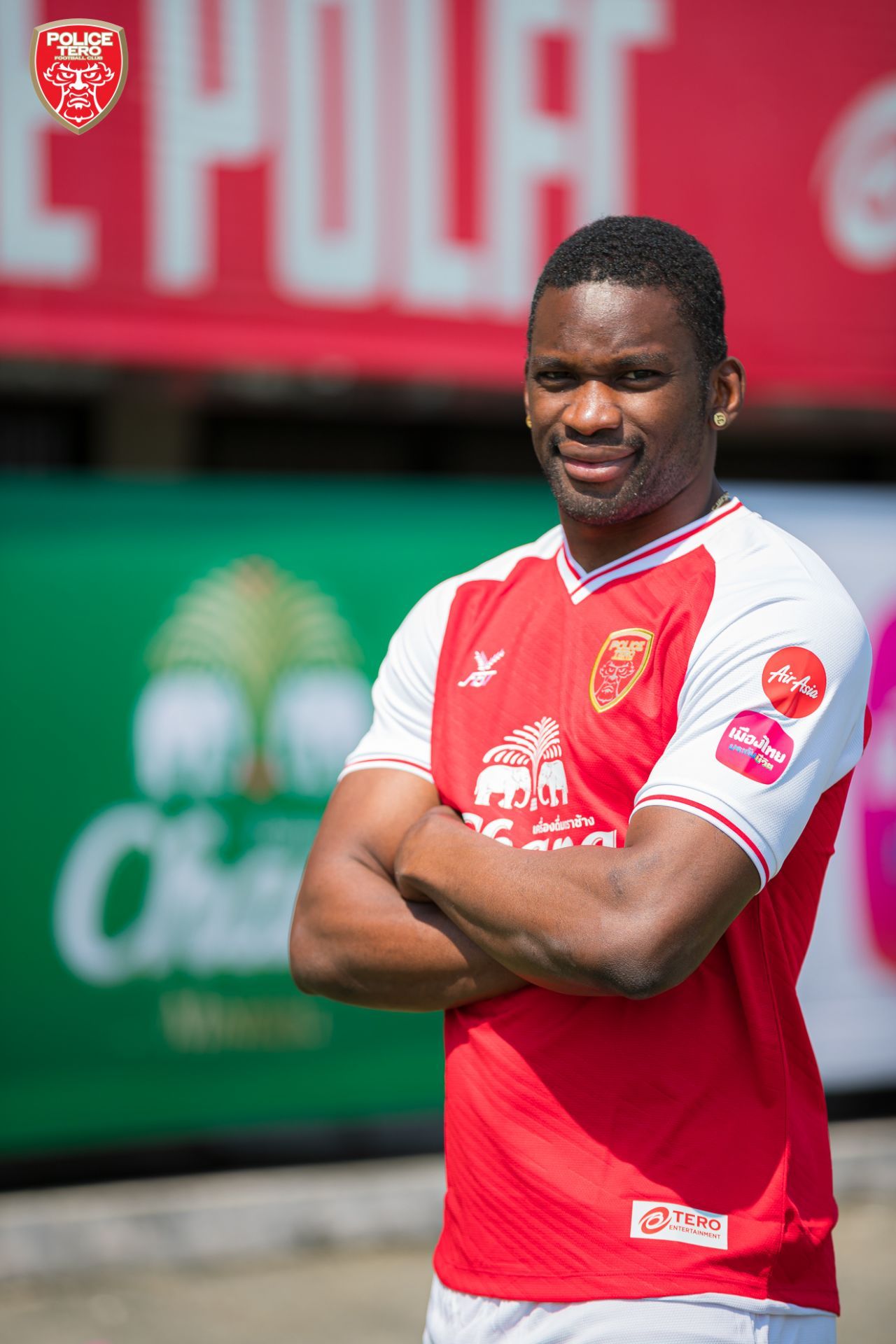Unde s-a transferat Juvhel Tsoumou, fostul atacant al lui FCSB sau Rapid. Noua sa echipă are un nume de colecție!_3