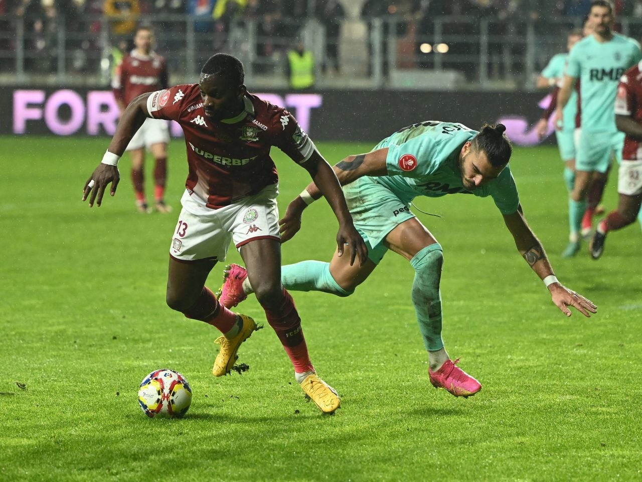 Unde s-a transferat Juvhel Tsoumou, fostul atacant al lui FCSB sau Rapid. Noua sa echipă are un nume de colecție!_4