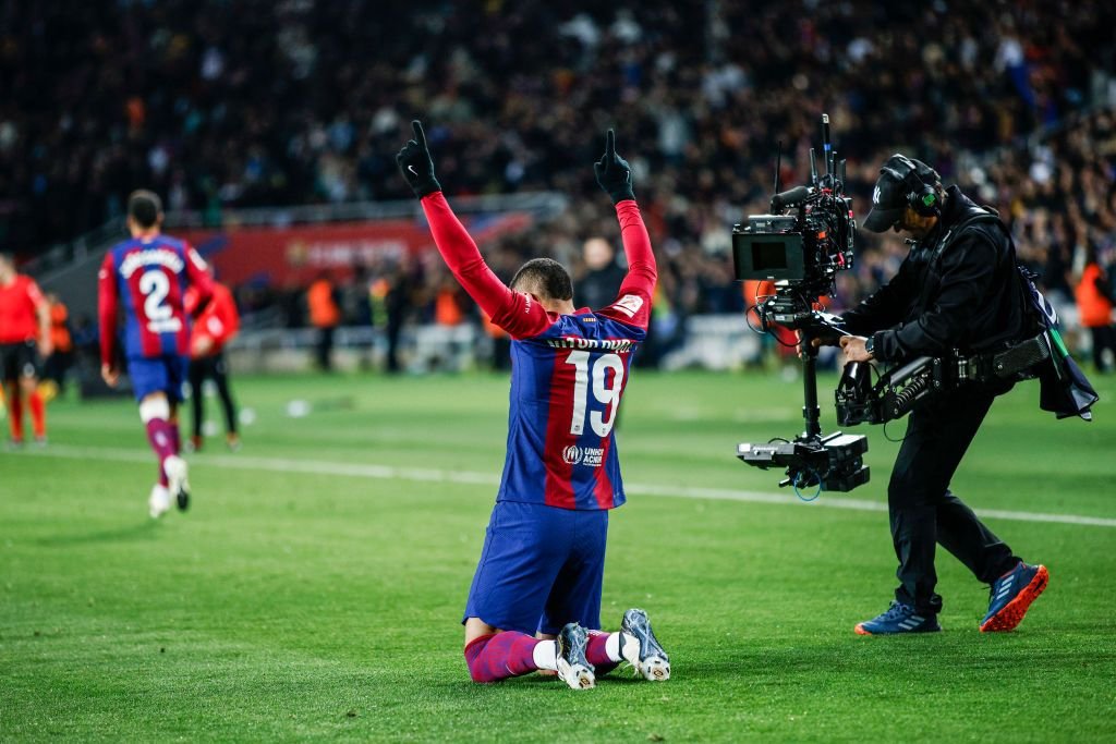 Reacția emoționantă a lui Vitor Roque după ce a marcat primul gol pentru FC Barcelona_2