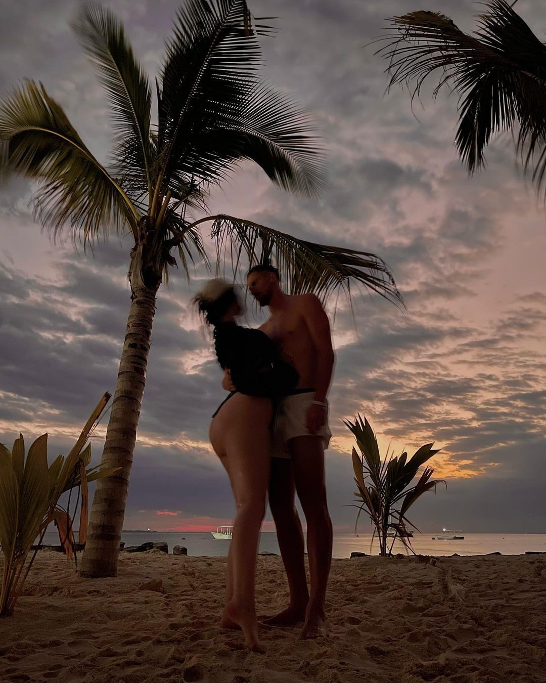 FABULOS | Ronaldinho nu s-a putut abtine cand a vazut ce fac ceilalti detinuti! A vorbit cu paznicii inchisorii si l-au lasat imediat sa faca asta! Ce s-a intamplat