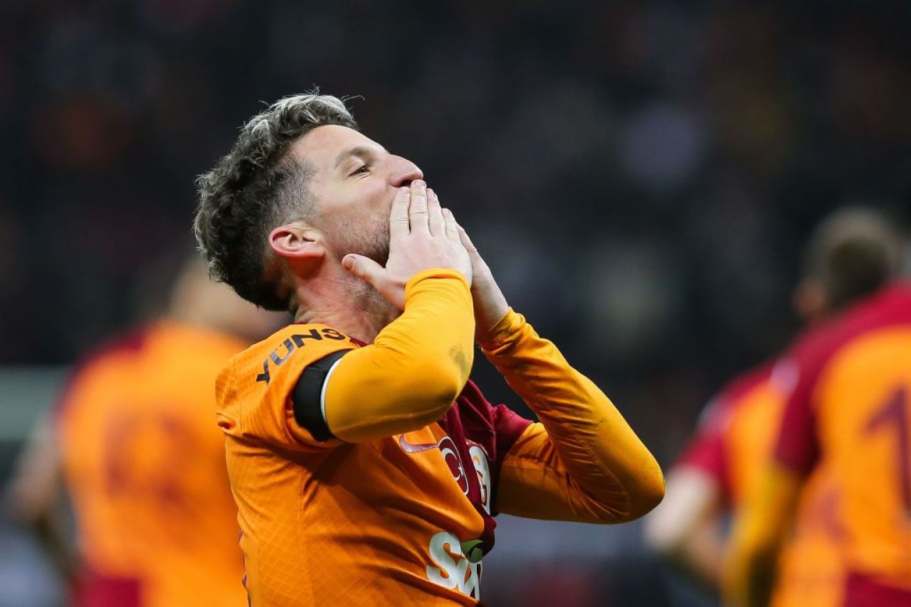 O vedetă internațională vrea să se lase de fotbal: