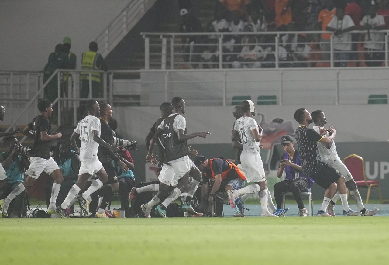„Pasează, Lamine Ba!” Top 10 cele mai amuzante nume de jucători de la Cupa Africii pe Națiuni _6