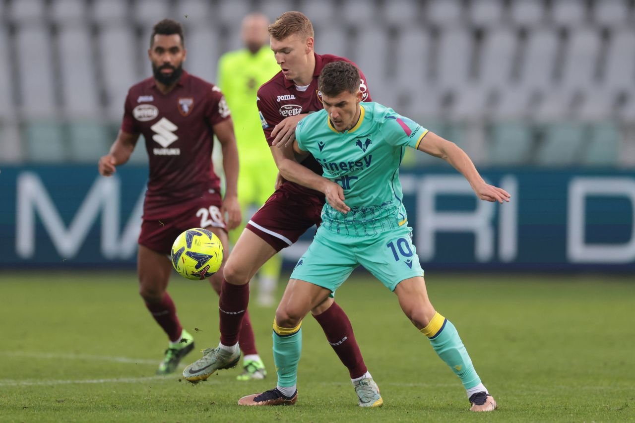 Cu ce echipă a semnat în ultima zi de mercato fotbalistul român din Serie A care a câștigat Europa League cu Eintracht Frankfurt în 2022_8
