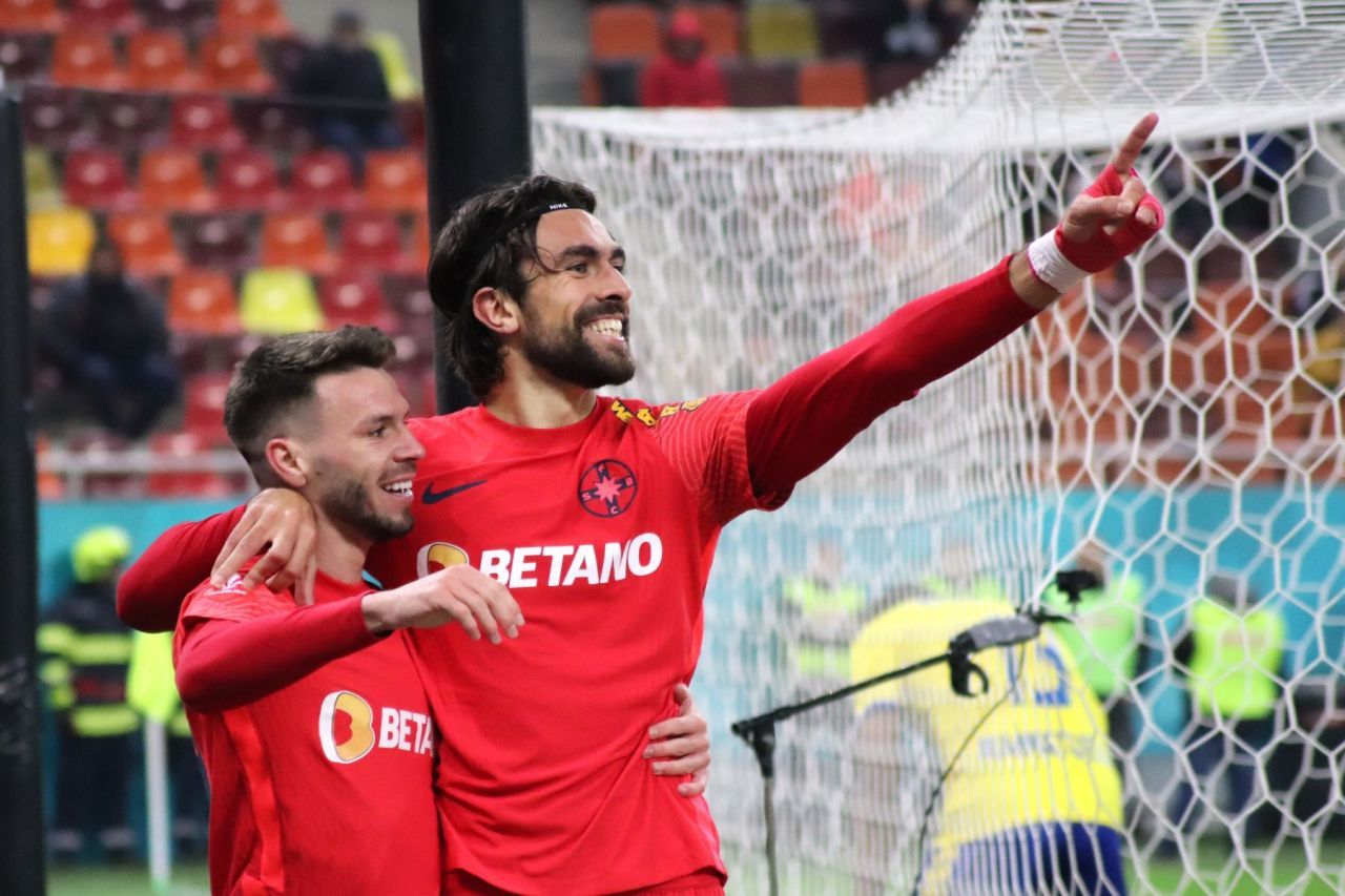 FCSB a vrut un jucător de la Craiova în schimbul lui Compagno. De ce nu s-a realizat transferul_2