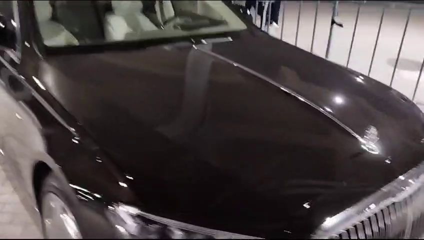 Adrian '50 Cent' Mititelu! Și-a luat blana și bolidul de peste 200.000 de euro la meciul cu Dinamo și vorbit despre Mădălina Ghenea_15