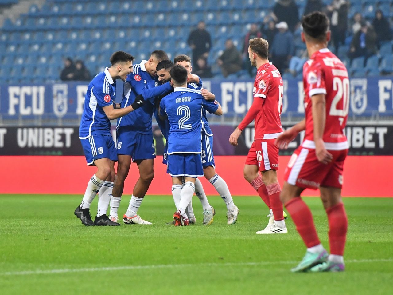 FC U Craiova - Dinamo 2-1 | „Câinii”, pe ultimul loc în clasament după încă un meci cu ghinion! Bauza a adus victoria_1