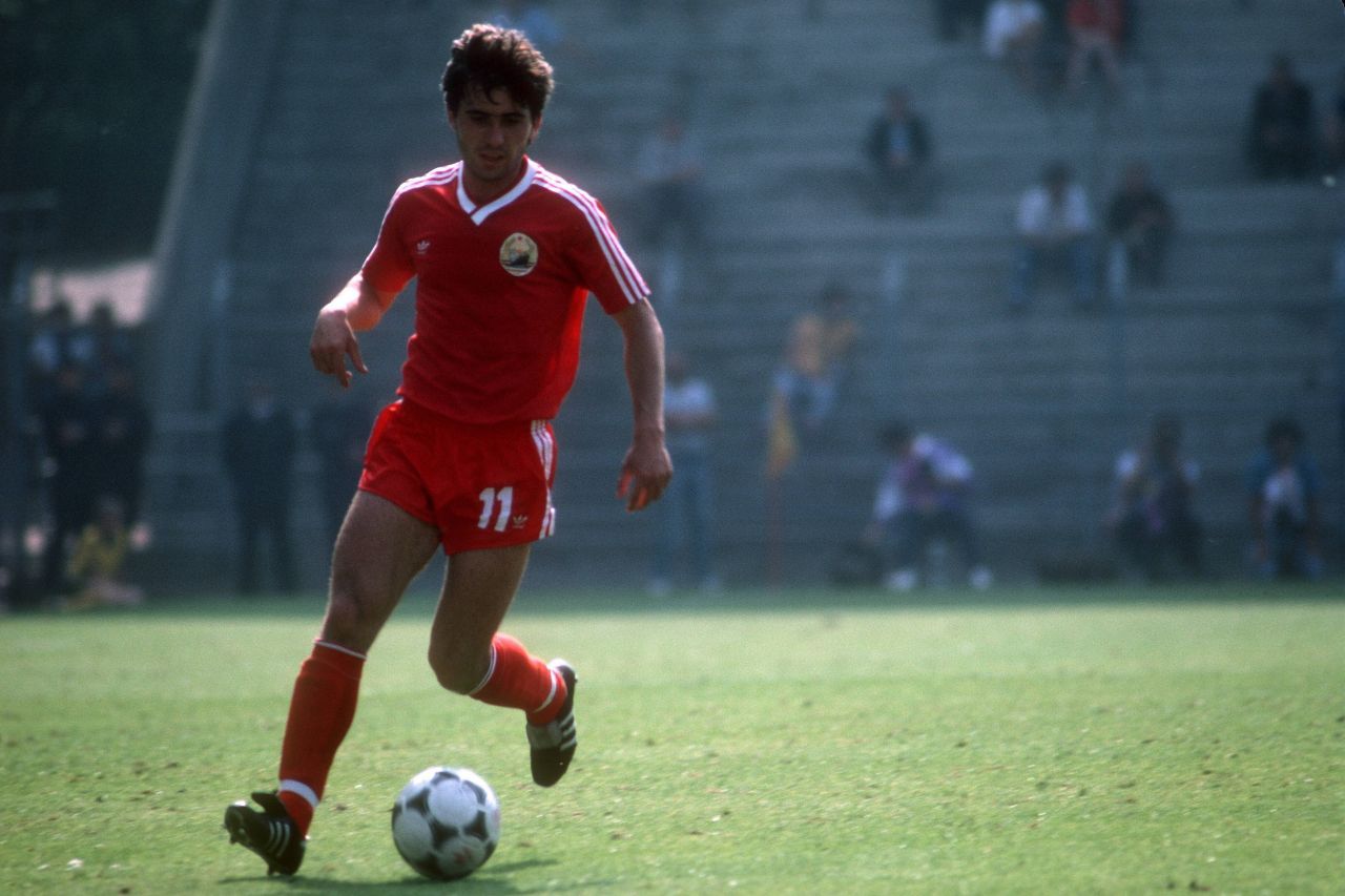 Gheorghe Hagi, titular la 19 ani la Euro 1984! Acum patru decenii, puștiul Gică se lupta cu Karl-Heinz Rummenigge, Lothar Matthaus sau Rudi Voller_8