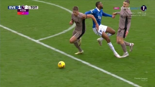 BBC a analizat fazele controversate ale lui Drăgușin și a găsit vinovatul pentru golul încasat de Tottenham_17