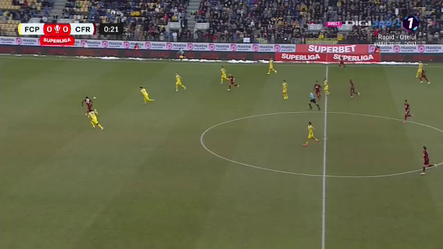 Ratare imensă în primele 20 de secunde ale meciului Petrolul Ploiești - CFR Cluj_4