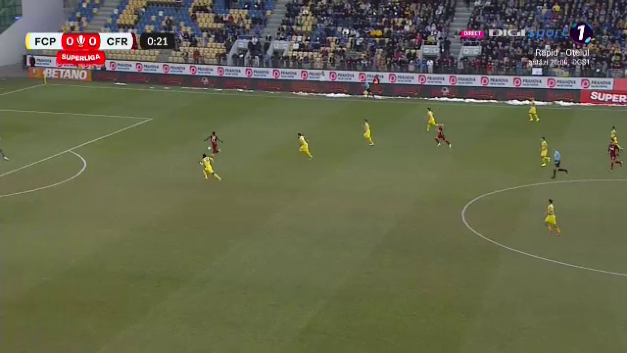 Ratare imensă în primele 20 de secunde ale meciului Petrolul Ploiești - CFR Cluj_6