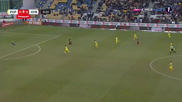 Ratare imensă în primele 20 de secunde ale meciului Petrolul Ploiești - CFR Cluj_7