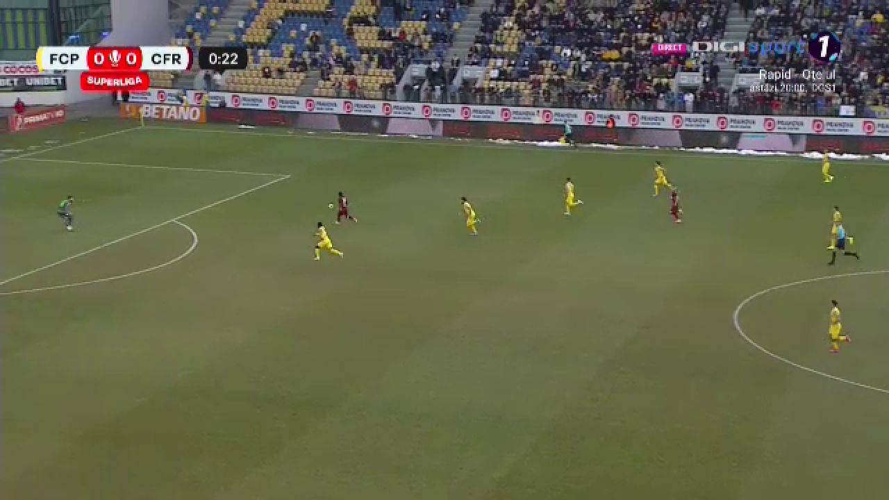 Ratare imensă în primele 20 de secunde ale meciului Petrolul Ploiești - CFR Cluj_7