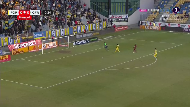 Ratare imensă în primele 20 de secunde ale meciului Petrolul Ploiești - CFR Cluj_17