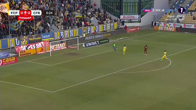 Ratare imensă în primele 20 de secunde ale meciului Petrolul Ploiești - CFR Cluj_18