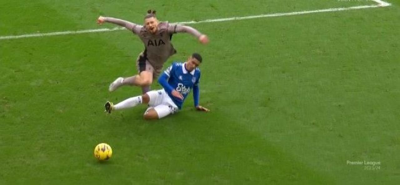 Drăgușin face prima victima în Anglia: antrenorul lui Everton, suspendat!_11