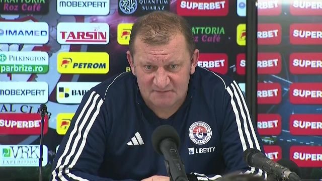 Dorinel, iureș și la conferință: Rapid e candidată la titlu cu un arbitraj așa extraordinar. N-am văzut așa ceva de c&acirc;nd antrenez