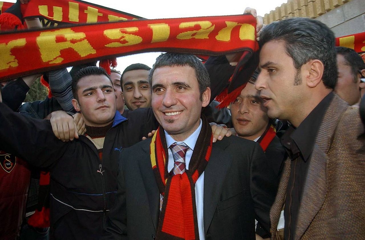 Cât de iubit e Hagi de Galatasaray? Trei momente care arată că nu va fi uitat niciodată: plătit ca un ”Rege”, nebunia unui fan și imprimeu pe piele_1