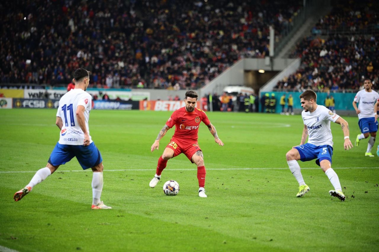 FCSB - Farul Constanța 1-1 | Liderul face primul pas greșit în 2024, oaspeții obțin un punct în minutele de prelungire_9