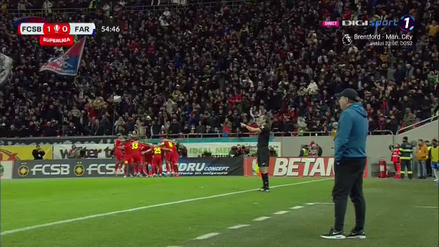 Imaginile deznădejdii. Cum a fost surprins Gică Hagi de ziua lui în FCSB - Farul Constanța_5