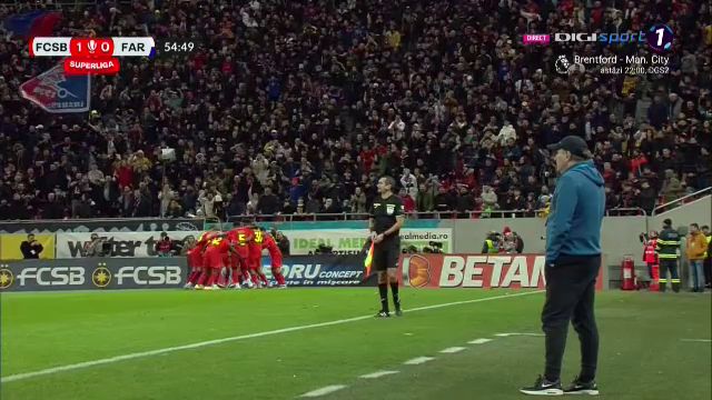 Imaginile deznădejdii. Cum a fost surprins Gică Hagi de ziua lui în FCSB - Farul Constanța_15