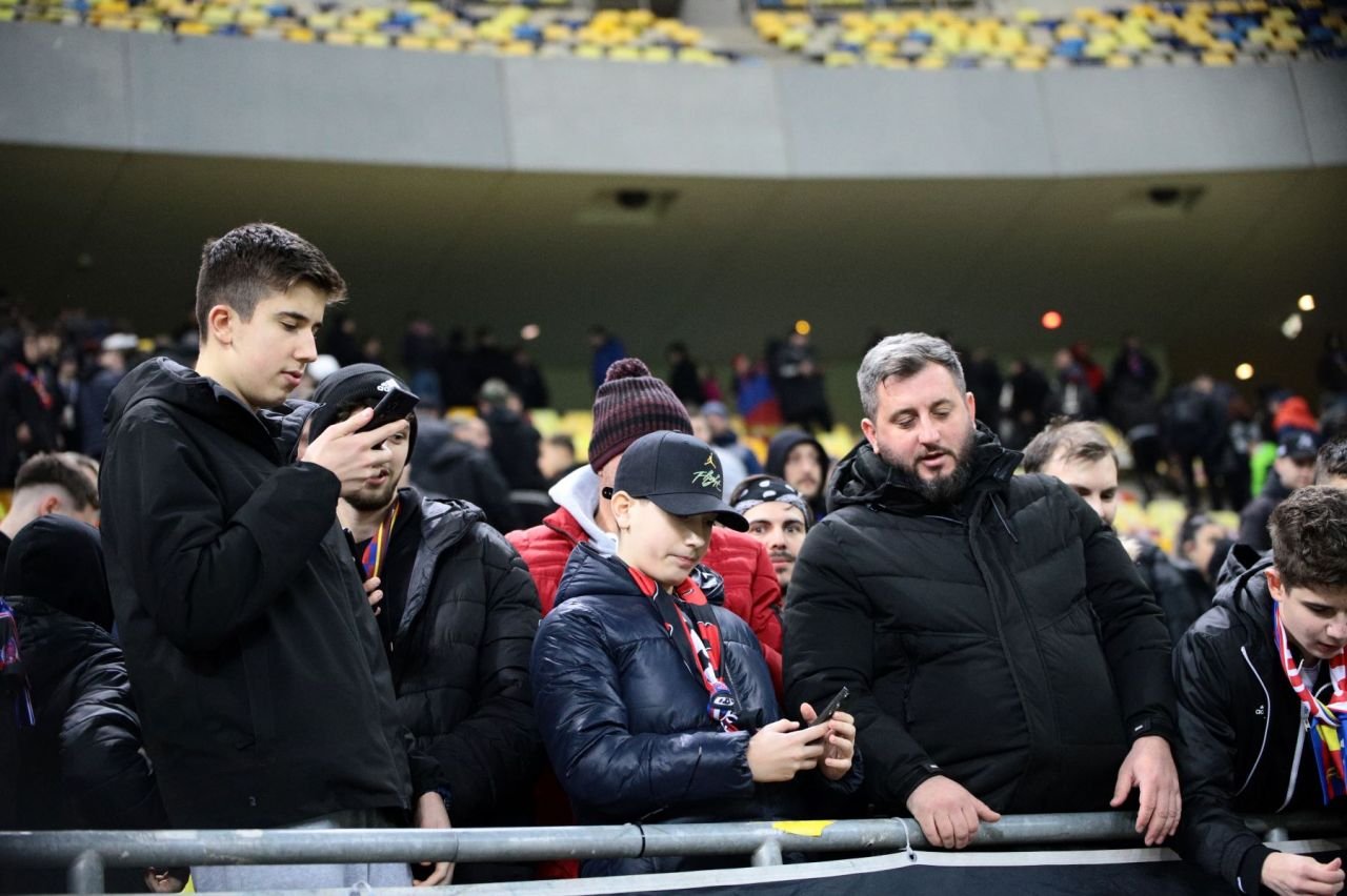 Bruneta care s-a iubit cu Neymar, aparitie de SENZATIE! 