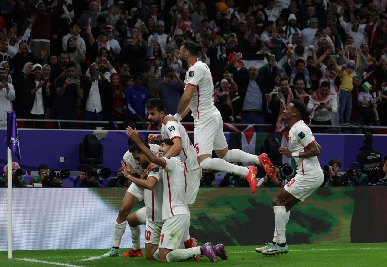 Minunea Iordania! Cu un singur fotbalist din Europa, revelația de la Cupa Asiei a eliminat marea favorită și este în finală_6
