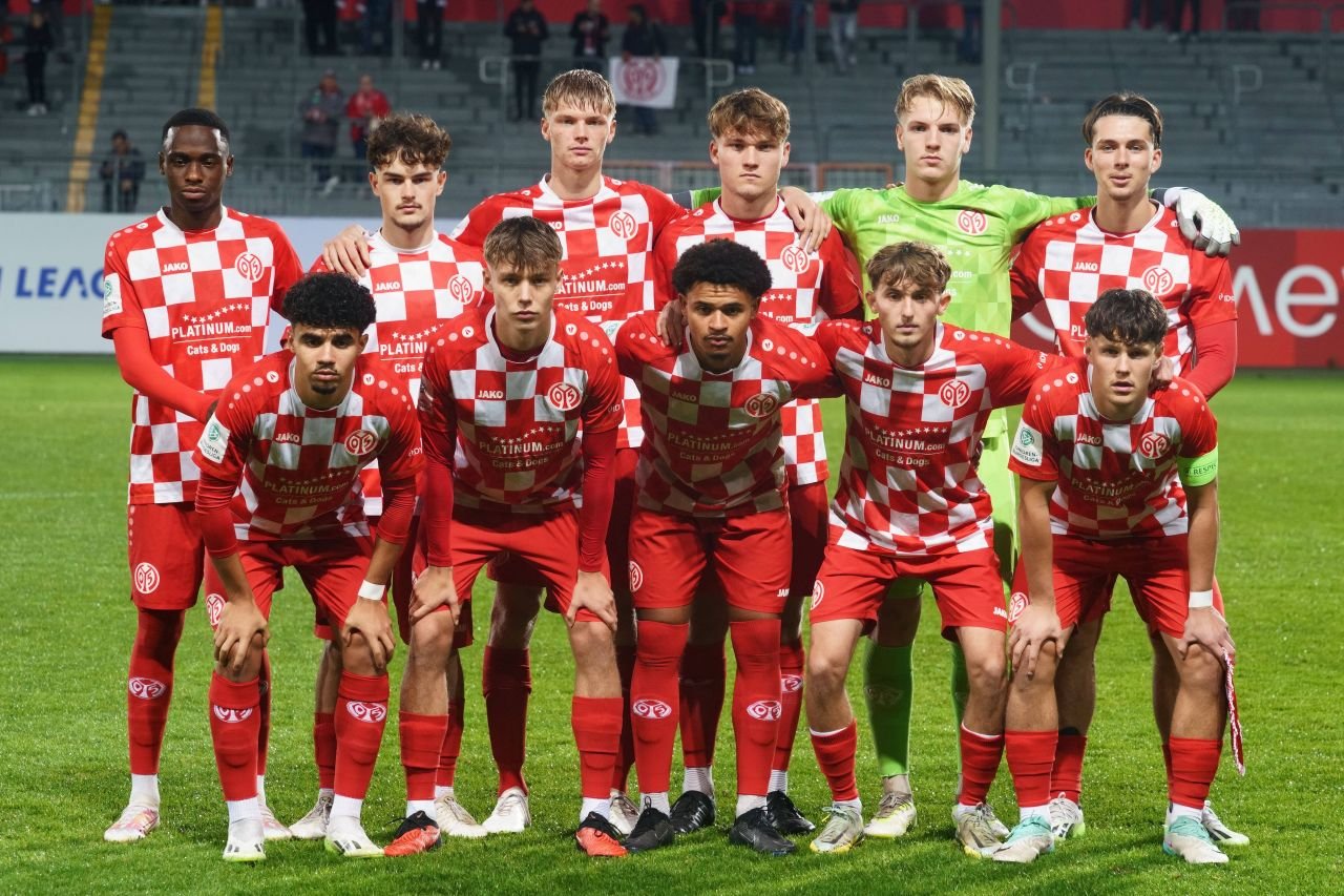 Faza zilei vine de la amicalul Craiova-Viitorul. Cum au fost surprinsi jucatorii lui Hagi dupa ce au fost schimbati
