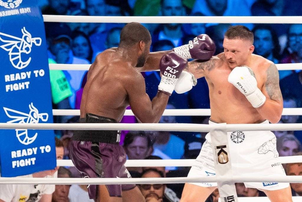 Usyk a pierdut botezul copilul, pentru că se pregătea pentru meciul cu Fury, care s-a amânat!_2