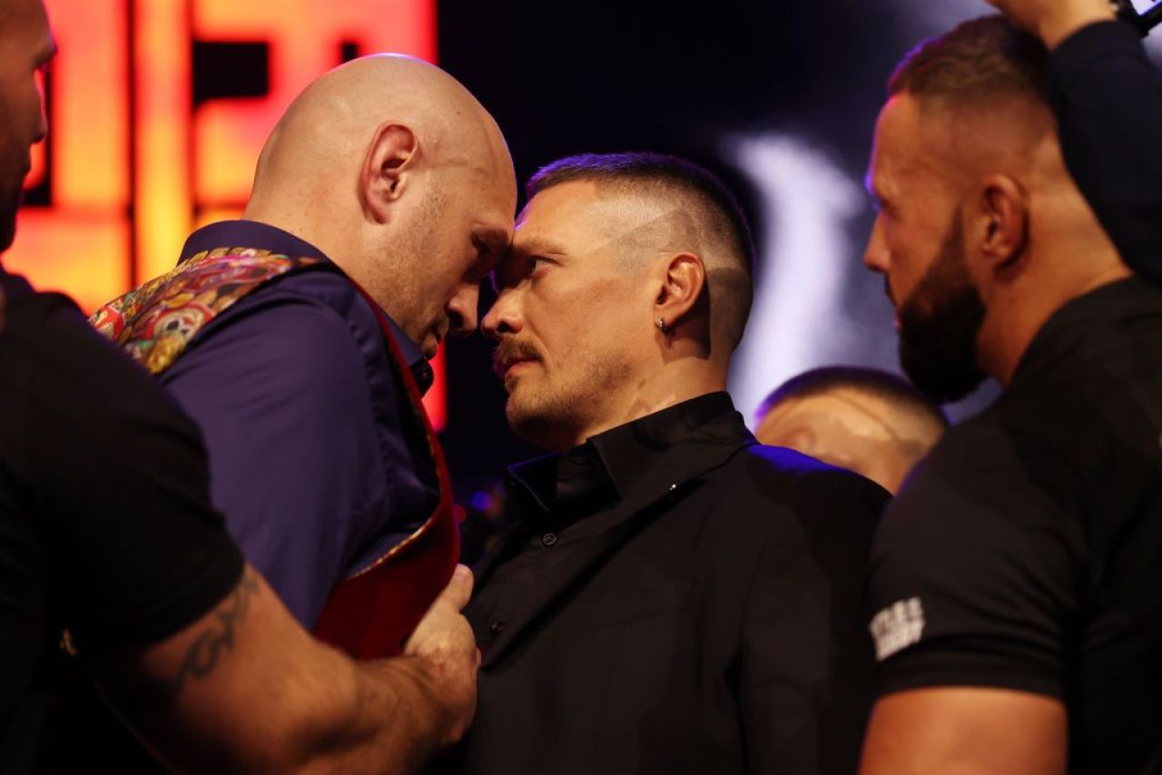 Usyk a pierdut botezul copilul, pentru că se pregătea pentru meciul cu Fury, care s-a amânat!_8