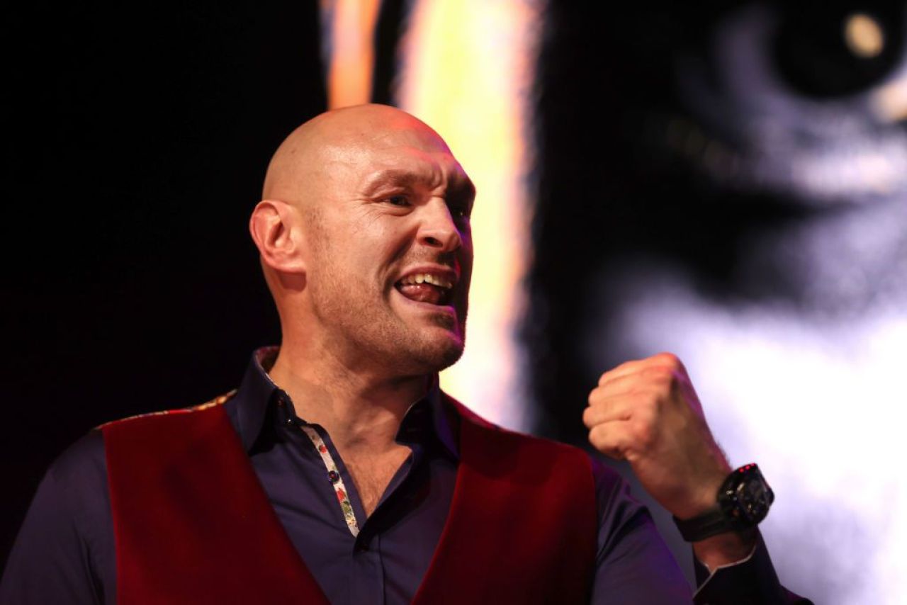 Usyk a pierdut botezul copilul, pentru că se pregătea pentru meciul cu Fury, care s-a amânat!_10