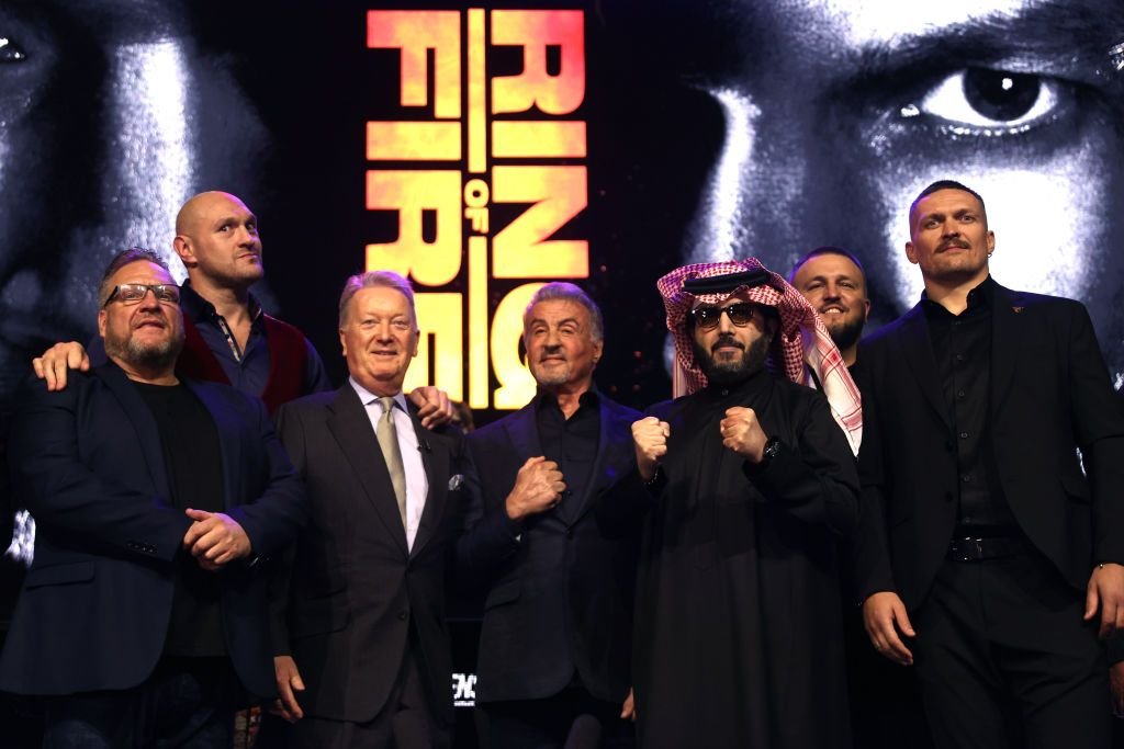 Usyk a pierdut botezul copilul, pentru că se pregătea pentru meciul cu Fury, care s-a amânat!_11