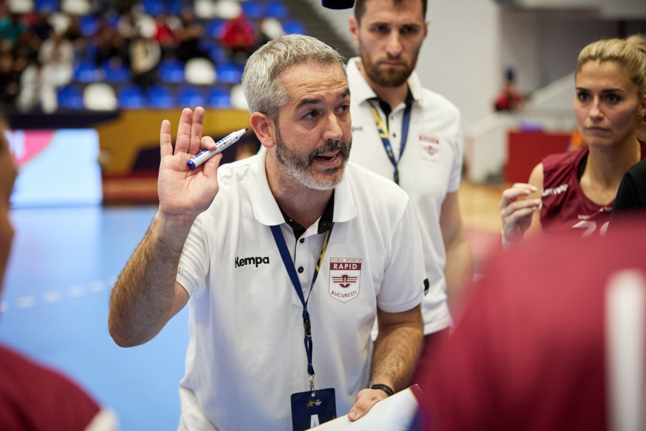 David Ginesta Montes a reacționat când a fost întrebat despre Cristina Neagu. Rapid - CSM București e de la 18:00 (Pro Arena și VOYO)_1