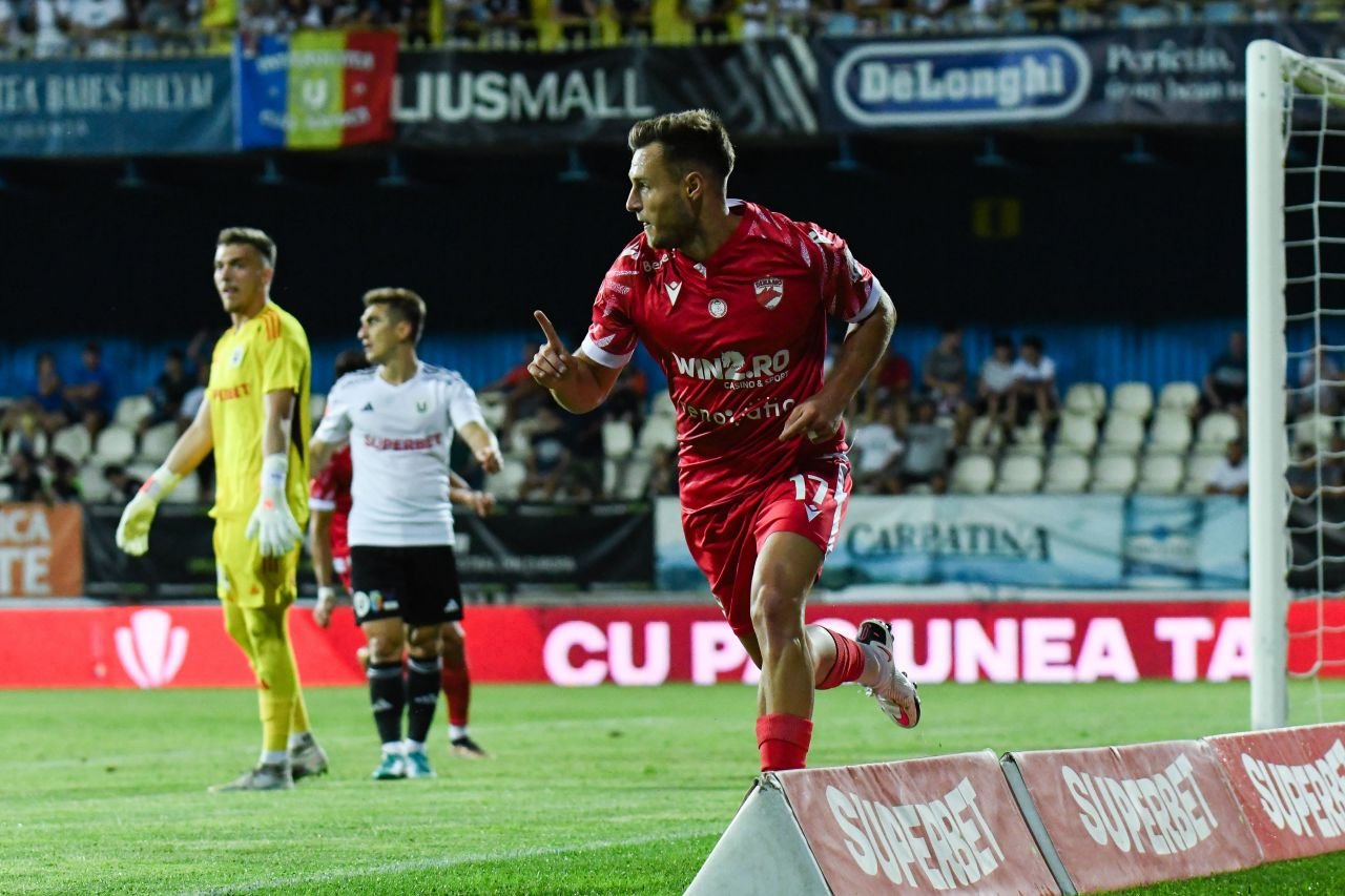 Pe cine vor suporterii lui Dinamo căpitan al ”câinilor”, după ce Lucas a plecat și Patriche va prinde mai rar primul ”11”_5