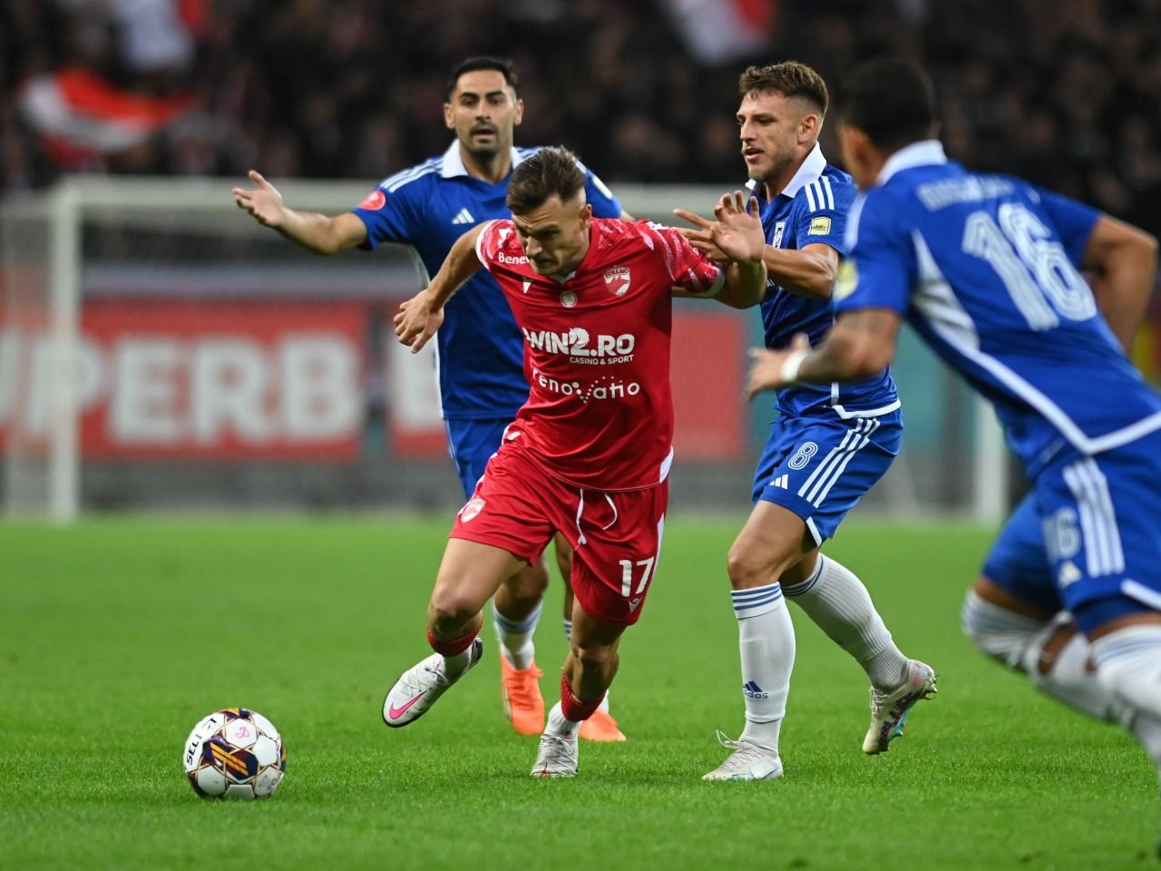 Pe cine vor suporterii lui Dinamo căpitan al ”câinilor”, după ce Lucas a plecat și Patriche va prinde mai rar primul ”11”_6