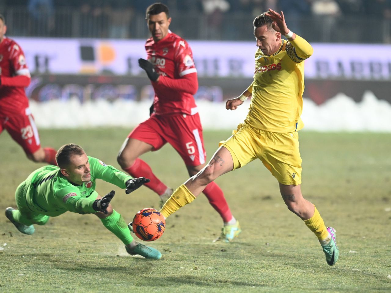 Pe cine vor suporterii lui Dinamo căpitan al ”câinilor”, după ce Lucas a plecat și Patriche va prinde mai rar primul ”11”_11