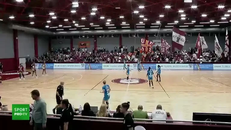 Rapid - CSM București | Primele cinci minute din repriza a doua (7.02.2024)