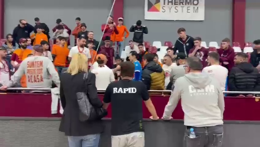 Imagini superbe! Galeria Rapidului s-a împăcat cu Cristina Neagu după derby-ul din Liga Florilor_2