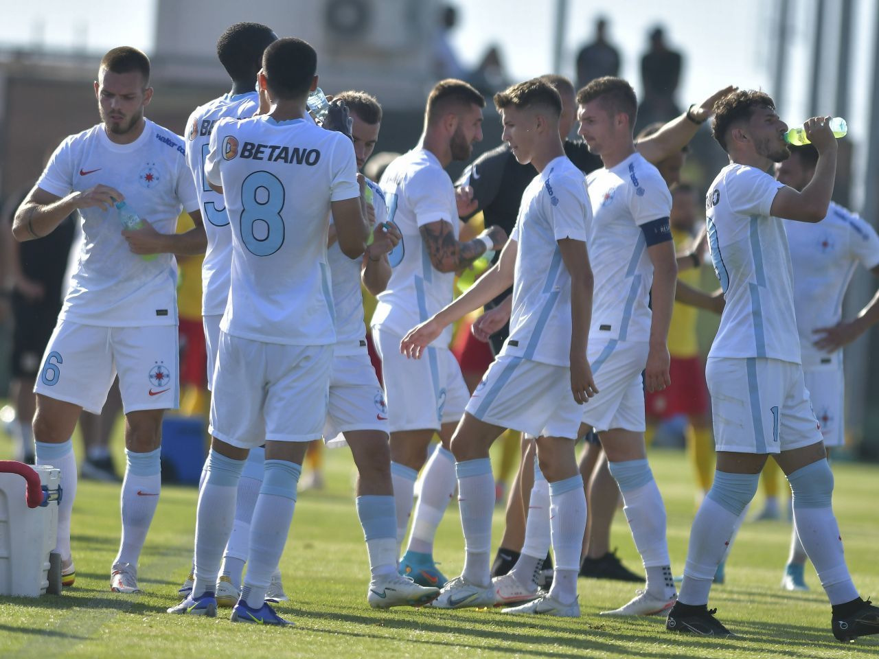 Ianis Stoica a semnat și a fost prezentat de echipa din Superliga României_6